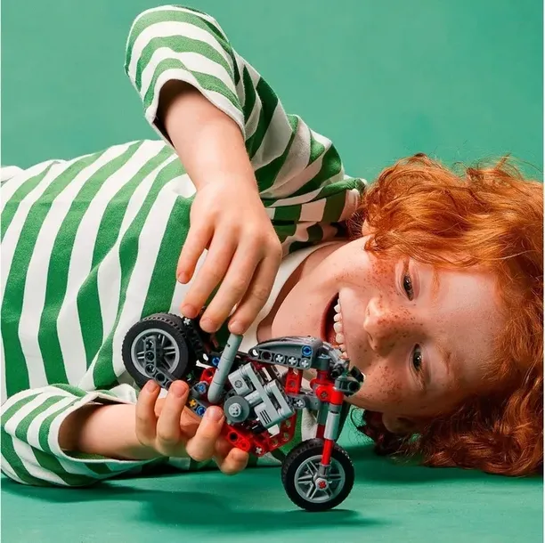lego-42132-technic-motocykl-motor-chopper-2w1-marka-inna