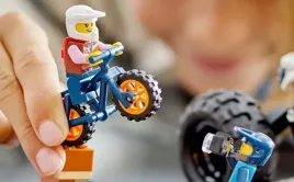 lego-city-przygody-samochodem-z-napedem-4x4-60387
