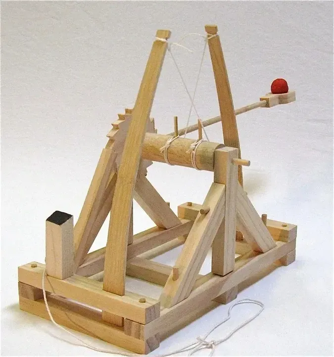 pathfinder-leonardo-da-vinci-katapulta-konstrukcje