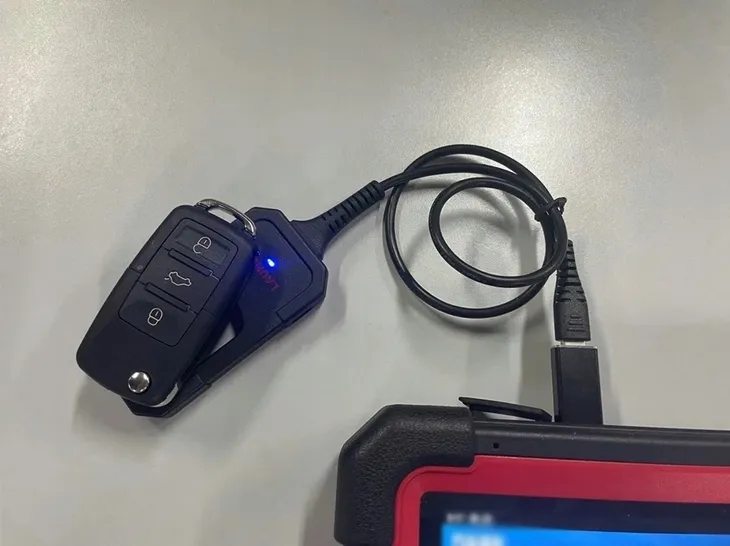 launch-x431-key-programmer-programator-kluczy-4-klucze-immo-transponder-marka-launch-kod-producenta-x-431-key-prog-programator-4-klucze-pestka