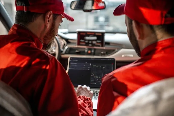 maxiecu-1-marka-skaner-tester-interfejs-diagnostyczny-obd-2-polski-program-marka-maxiecu-kod-producenta-komputer-obd2-serwisowy-oficjalna-dystrybucja