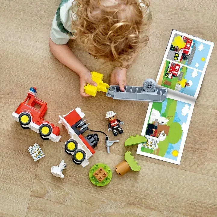 lego-duplo-woz-strazacki-10969