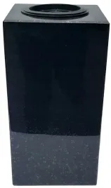 wazon-granitowy-szwed-z-granitu-nagrobny-na-grob