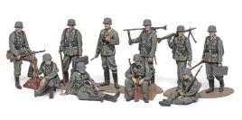 1-48-tamiya-32602-wwii-wehrmacht-infantry-set