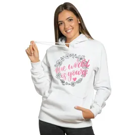bluza-damska-biala-z-kapturem-kobiece-wzory-s