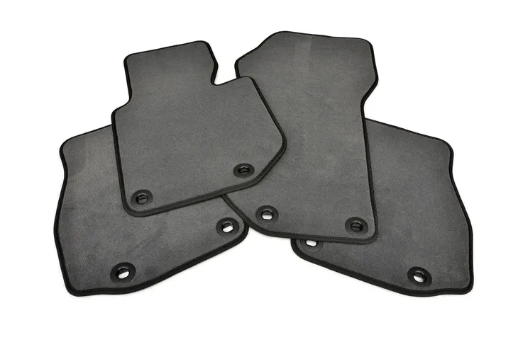 dywaniki-grube-bmw-3-e36-cabrio-premium-1cm-liczba-elementow-4-numer-katalogowy-producenta-a0519
