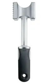 oxo-tluczek-do-mies-srebrno-czarny-good-grips