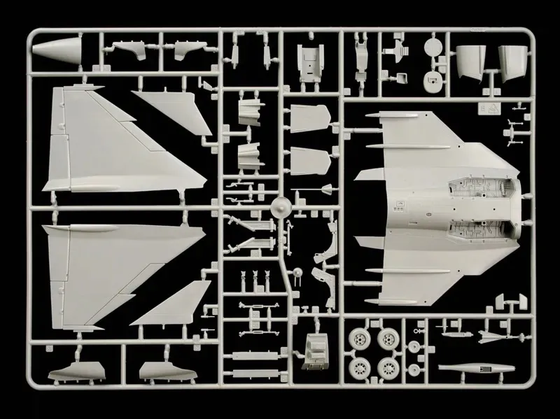 1-48-jas-39-a-gripen-marka-italeri