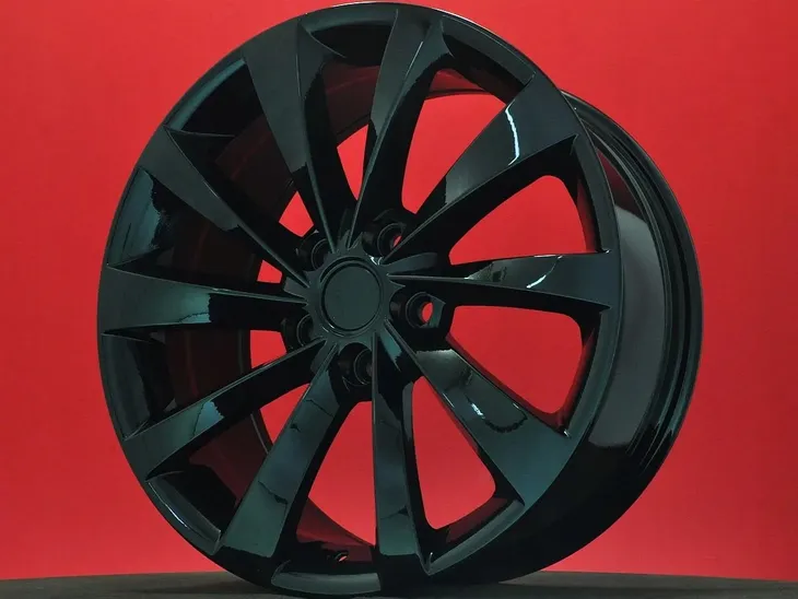 felgi-18-5x1143-tesla-model-3-odsadzenie-et-40