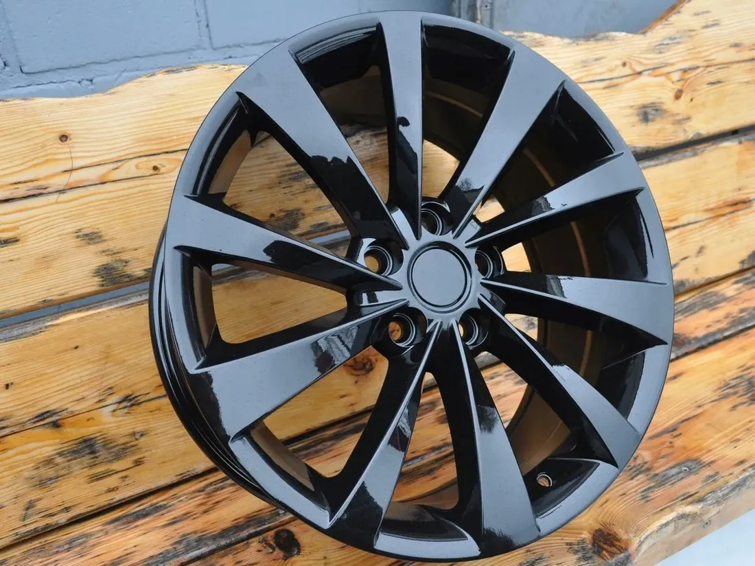 felgi-18-5x1143-tesla-model-3-stan-nowy