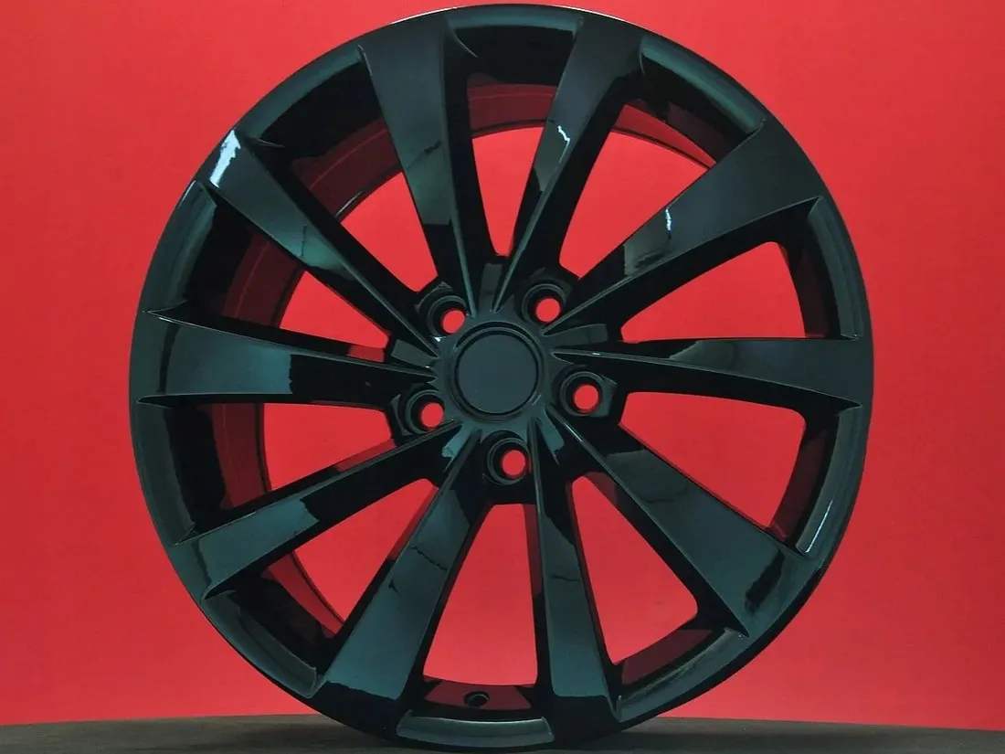 felgi-18-5x1143-tesla-model-3-stan-nowy