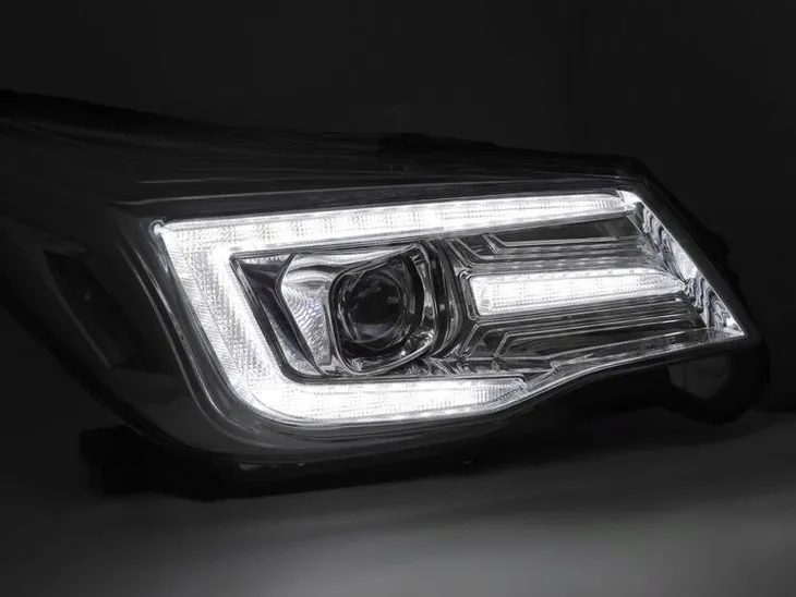 lampy-reflektory-chrome-led-do-subaru-forester-iv-strona-zabudowy-lewe-prawe