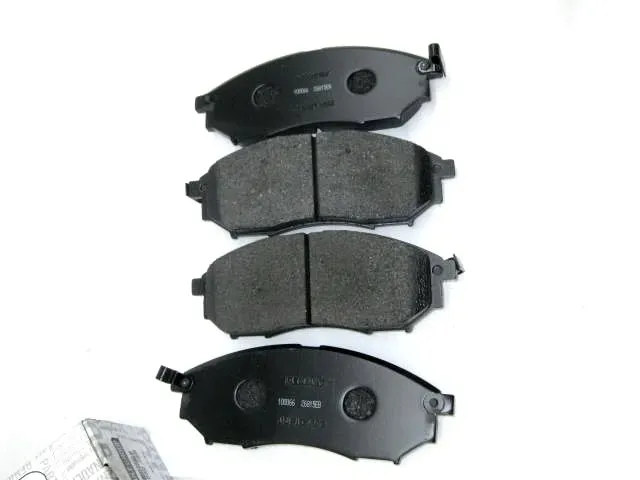 klocki-przod-koleos-4x4-oryginal-renault-stan-nowy