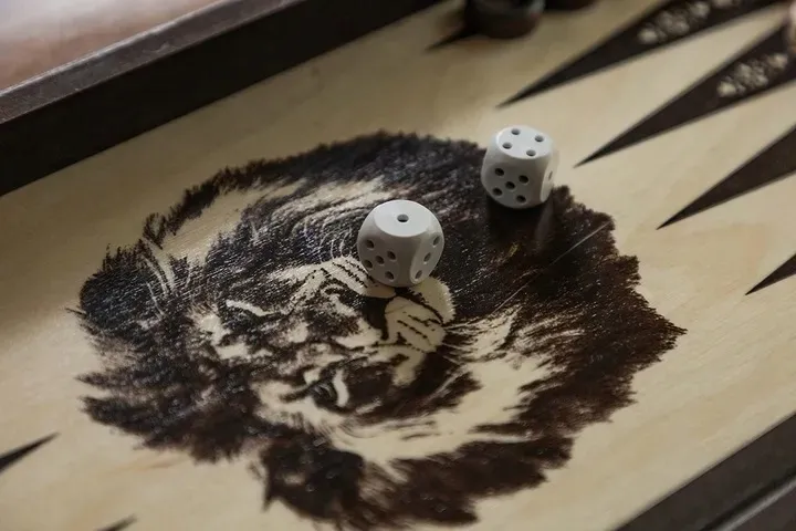 szachy-backgammon-warcaby-duze-tryktrak-minimalna-liczba-graczy-2