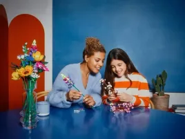 lego-merchandise-40725-kwiaty-wisni