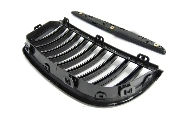 nowy-grill-nerki-bmw-e90-e91-05-08-black-odmien-swoje-auto