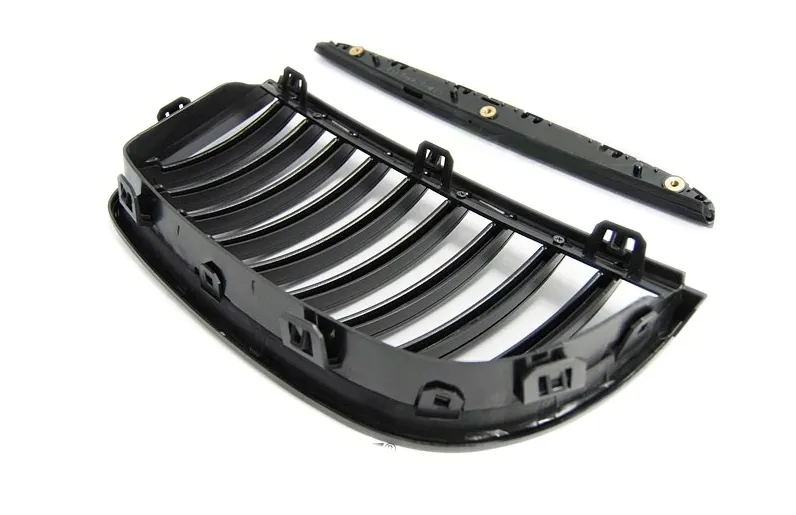 nowy-grill-nerki-bmw-e90-e91-05-08-black-polysk-odmien-swoje-auto