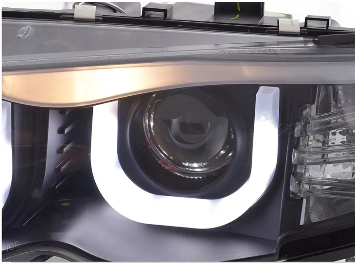 lampy-reflektory-led-3d-u-style-bmw-e46-01-05-producent-czesci-sonar