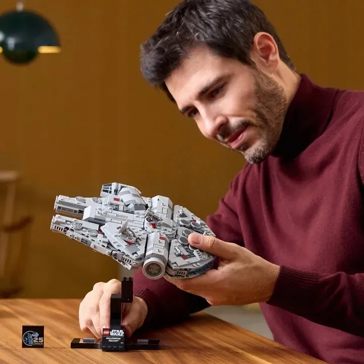 lego-star-wars-sokol-millennium-75375
