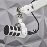 rode-podmic-white-mikrofon-dynamiczny-podcast-kod-producenta-podmicw