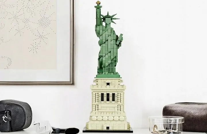lego-architecture-statua-wolnosci-21042-stan-opakowania-oryginalne
