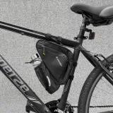 torba-rowerowa-pod-rame-1-5l-czarna-cechy-dodatkowe-uchwyt-do-transportu-wodoszczelnosc