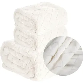 zestaw-mieciutki-koc-narzuta-170x210-2-x-70x160-z-mikrofibry-krem