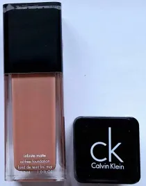calvin-klein-infinite-matte-oil-free-foundation-206-podklad-296ml