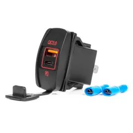 ladowarka-samochodowa-z-gniazdami-usb-wodoodporna-w-ksztalcie-lodki-usb-u