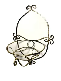 kwietnik-wiszacy-metalowy-zloty-na-sciane