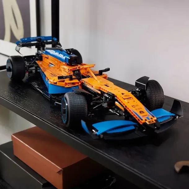 lego-technic-mclaren-formula-1-42141-wiek-dziecka-7-lat