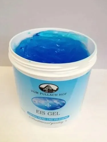 zel-chlodzacy-eis-gel-vom-pullach-hof-250-ml-waga-z-opakowaniem-0-29-kg