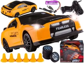 auto-do-driftu-na-pilota-1-24-autko-zdalnie-sterowane-rc-drift-4x4-nissan