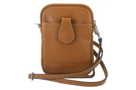 damskie-skorzane-etui-na-telefon-brazowe-jasne