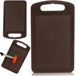deska-kuchenna-do-krojenia-plastikowa-brazowa-30x20cm-uchwyt