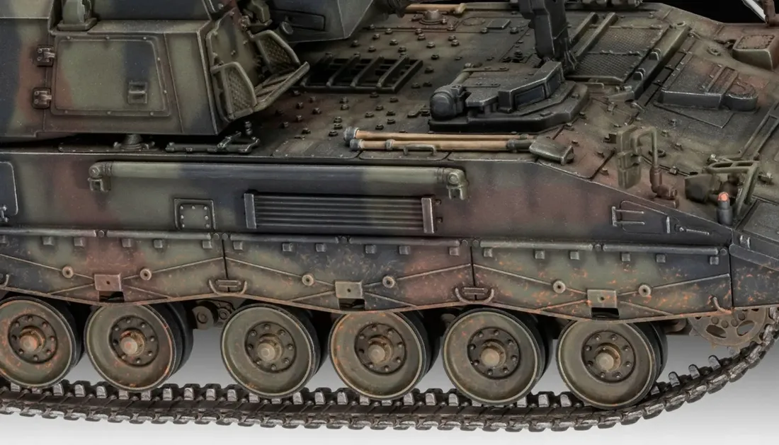 model-do-sklejania-revell-panzerhaubitze-2000