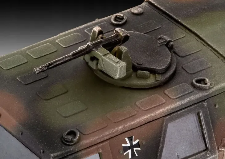 model-do-sklejania-revell-atf-dingo-1-stan-zlozenia-do-zlozenia