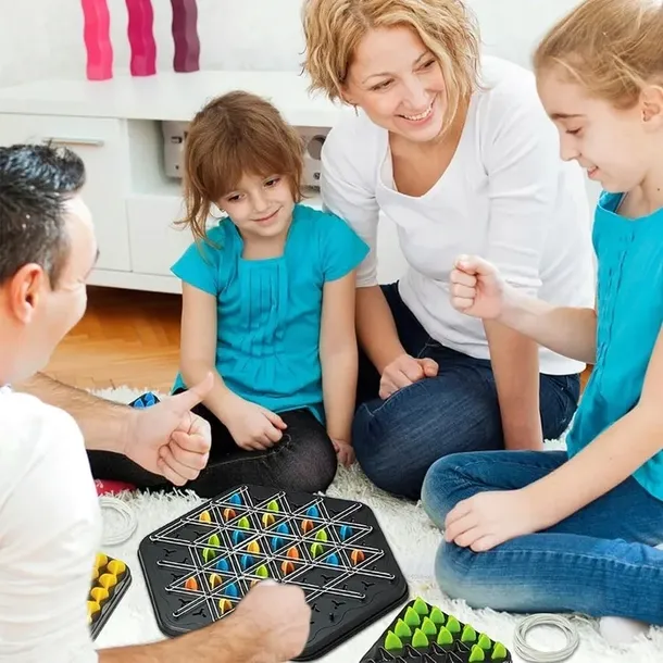 triggle-board-game-chain-triangle-chess-game-desktop-interactive-game-3d-wiek-dziecka-brak-informacji
