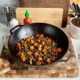 wok-zeliwny-35-cm-lodge-typ-powloki-inna