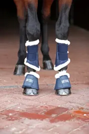 kaloszki-dla-konia-pelisa-ze-sztucznym-futrem-granatowy-roz-pony-coval