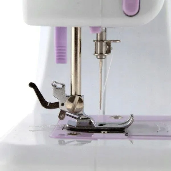 maszyna-do-szycia-mini-lucznik-szerokosc-produktu-26-cm