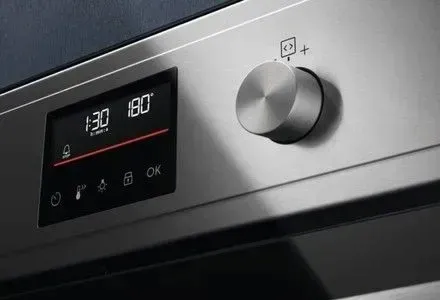piekarnik-surroundcook-600-pyroliza-eof4p56x-glebokosc-produktu-569-cm