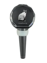 sniezny-but-krysztalowa-zatyczka-do-butelki-z-kotem-wyjatkowy-korek-do-w