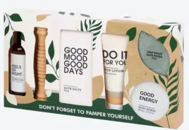 zestaw-prezentowy-kosmetykow-do-kapieli-dla-kobiety-zel-masazer-sol-peeling