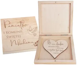 skrzyneczka-drewniana-pudelko-komunia-grawer-personalizowany