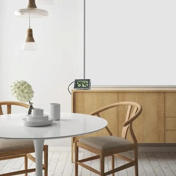 termometr-tablicowy-lcd-z-sonda-funkcje-pomiar-temperatury-wewnetrznej-pomiar-temperatury-zewnetrznej