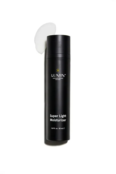 matujacy-krem-do-twarzy-lumin-super-light-moisturizer-konsystencja-zel