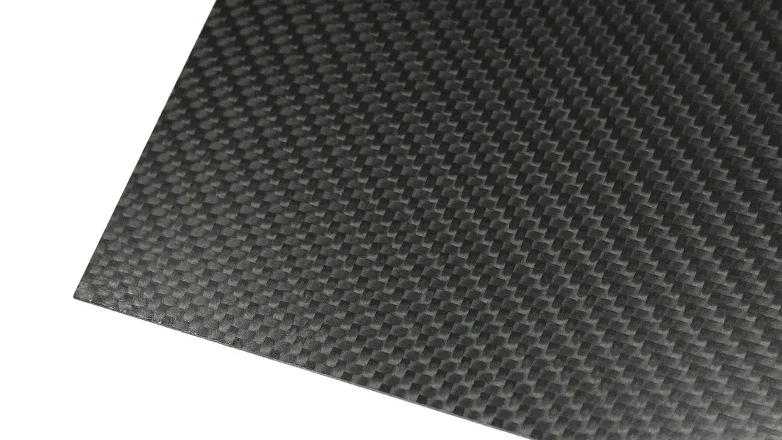 plyta-carbon-matt-50x60cm-2mm