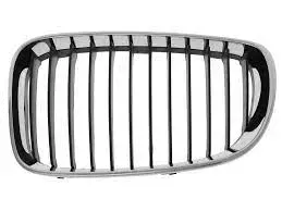 nerka-grill-atrapa-bmw-e81-04-13-chrom-czarny-prawa