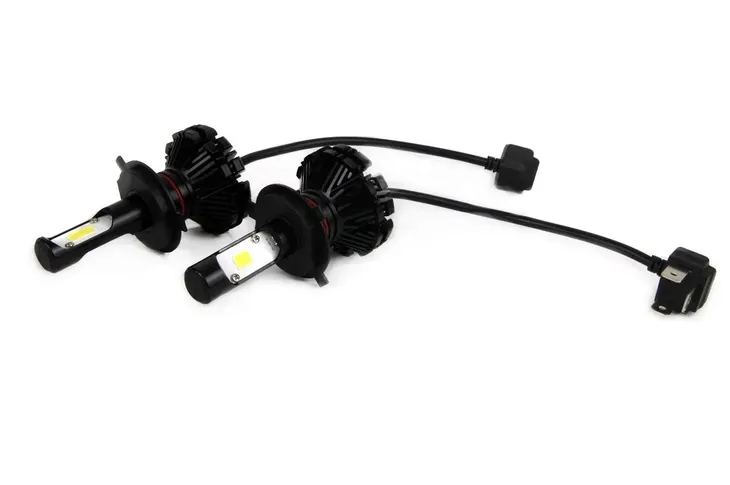 zarowki-samochodowe-led-h4-cx-series-model-ami-01073